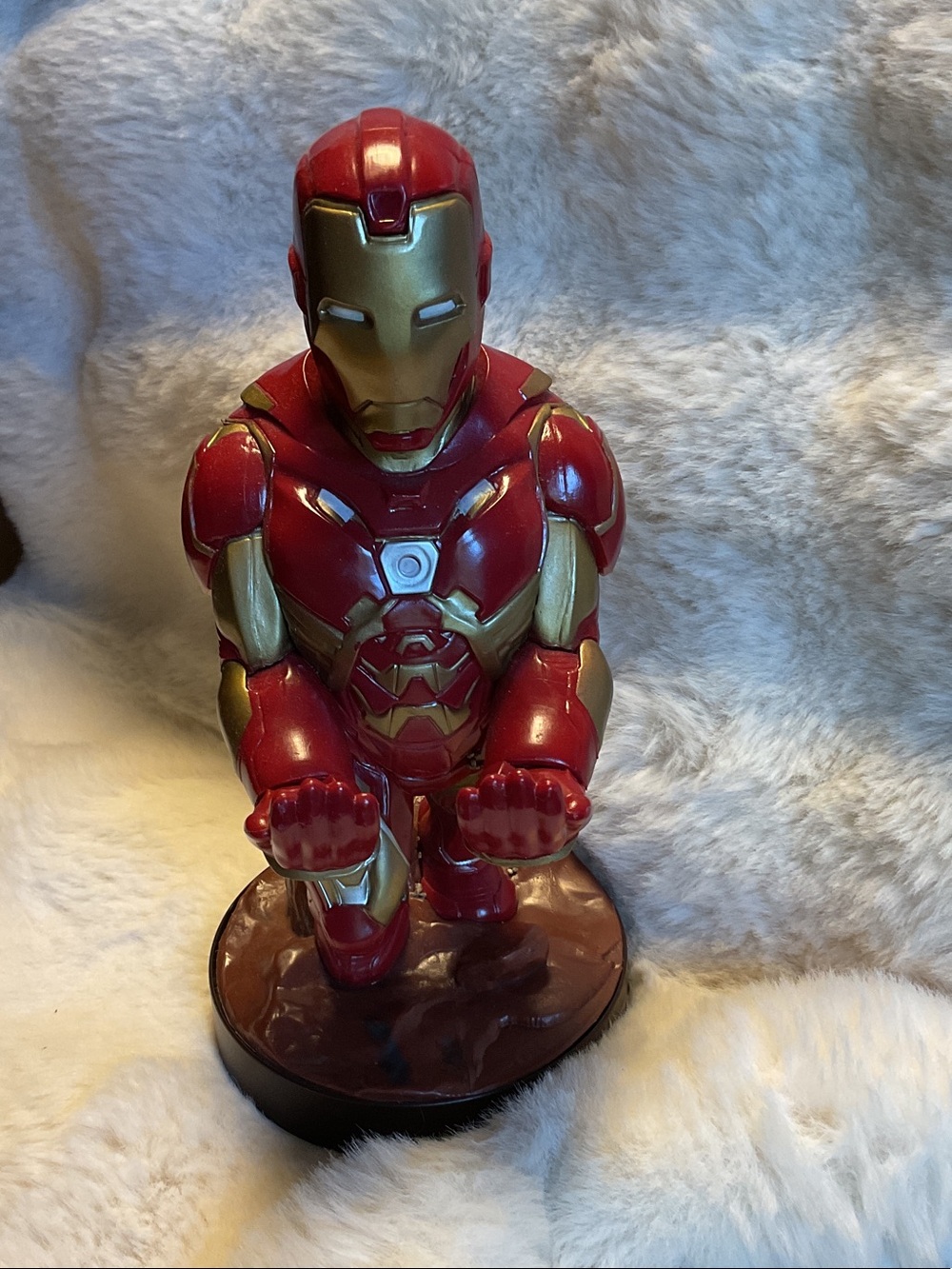 Vintage Marvel Iron Man Red Resin Figurine - Decorative Home Art- Phone Holder